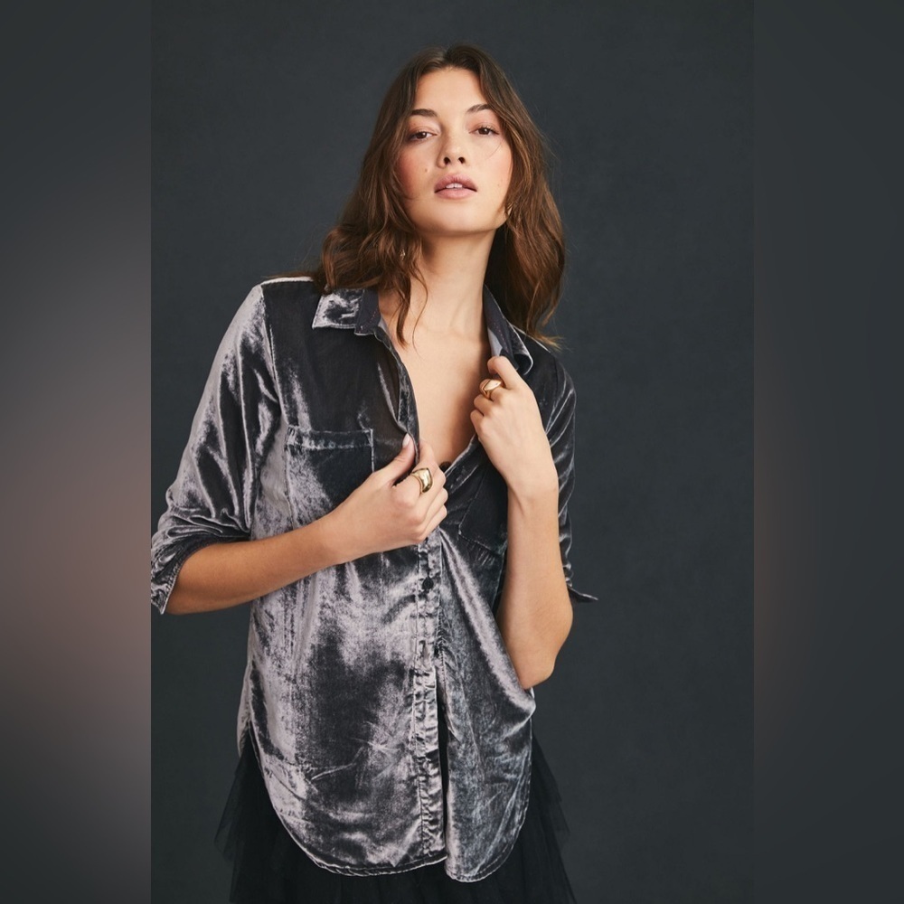 Small Anthropologie pilcro Hadley velvet button down collar shirt slate gray